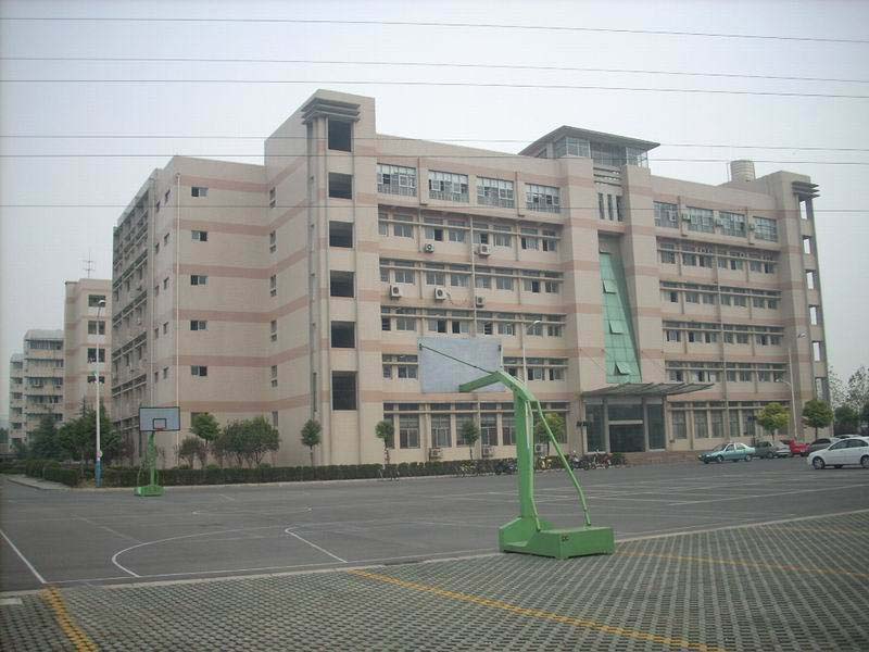 武漢體育運(yùn)動(dòng)學(xué)校