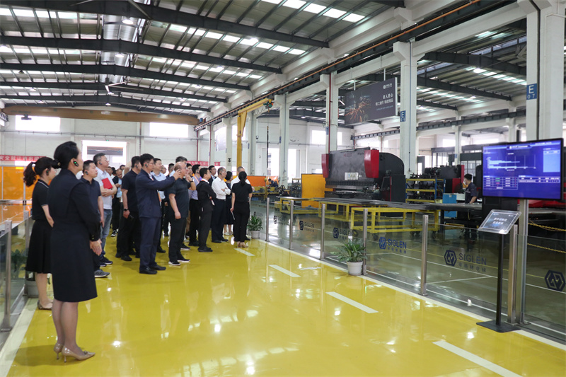 家庭室內(nèi)別墅家用電梯選哪家,家庭室內(nèi)別墅<a href='http://zekitlw.cn/jydt.htm' class='keys' title='點擊查看關(guān)于家用電梯的相關(guān)信息' target='_blank'>家用電梯</a>哪家好